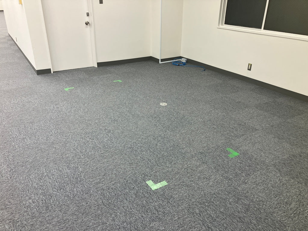 床に記した家具・間仕切の墨出し