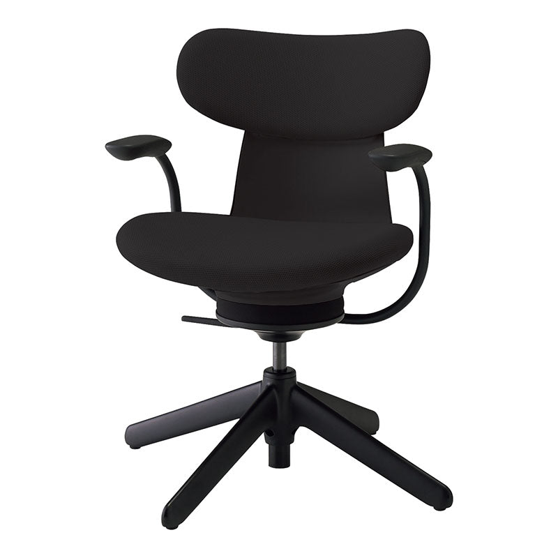 コクヨ ingLIFE 背クッション 布張り 肘付き 4本脚。背：ブラック、座：ブラック。品番：C05-B11CCL-BKB6B61。